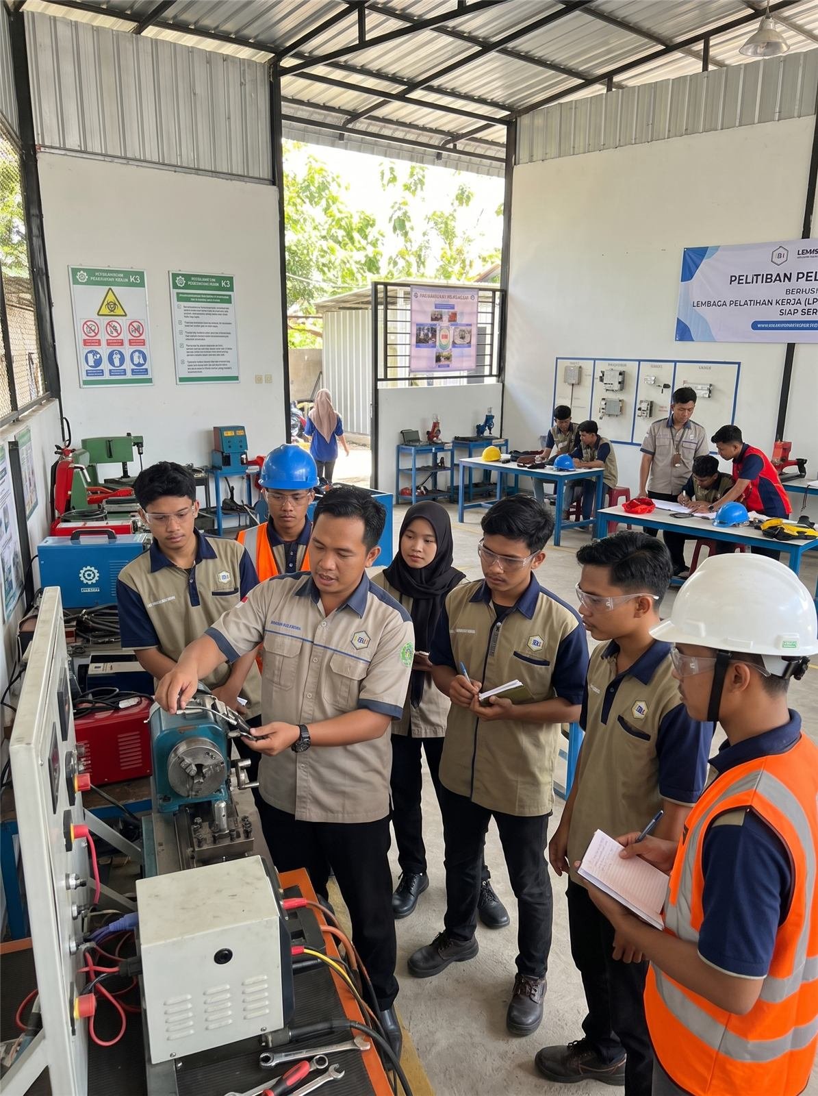 Pelatihan Keterampilan Teknik