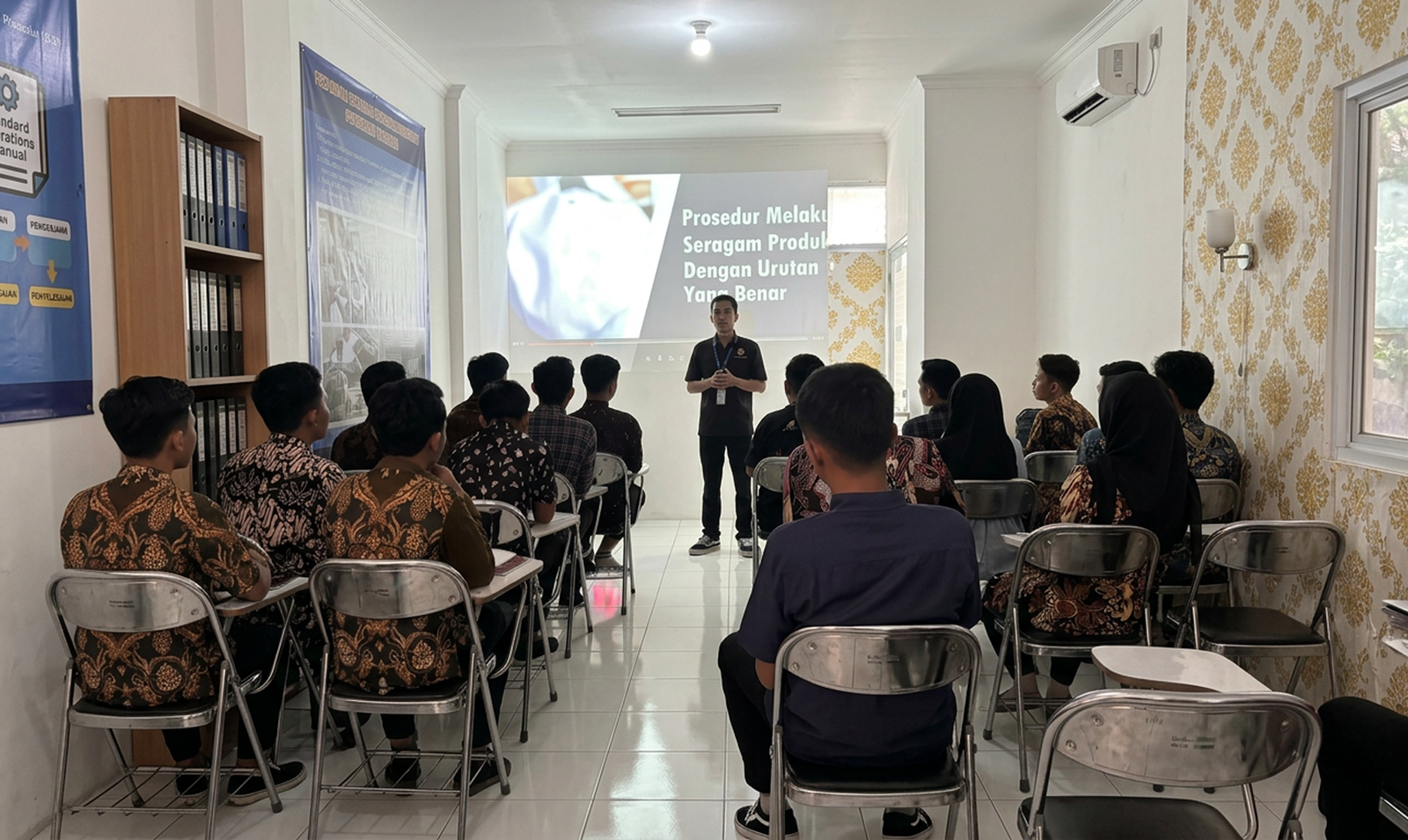 Tim PT Utama Berkah Mukti bersama mitra